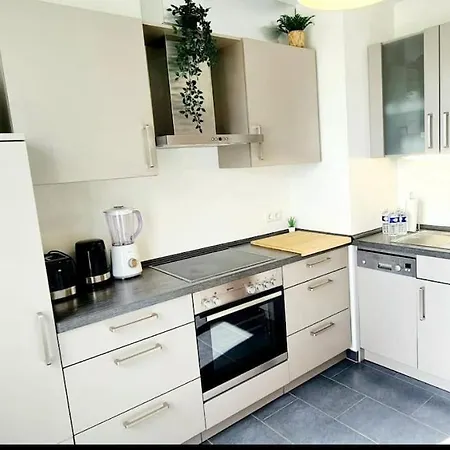 Apartment Luxury One Bedroom Flat With Parking&balcony-cent2 *