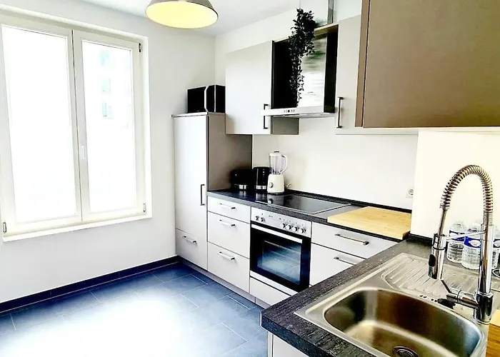 Apartman Luxury One Bedroom Flat With Parking&balcony-cent2 Luxemburg
